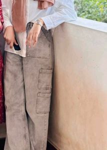 Stylish Gray baggy Jeans and sand beige cargo jean
