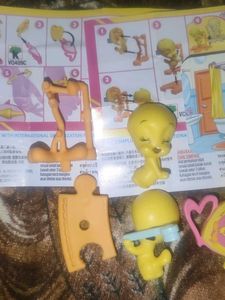 Kinder Surprise Toy - Tweety Bird Collection
