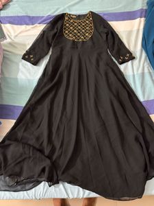 Elegant Black Embellished Anakarli