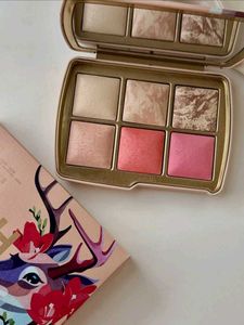 Hourglass Eyeshadow Palette: Deer