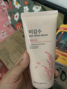Rice Water Bright Foaming Cleanser