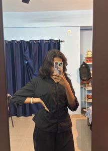 fitted Black shirt