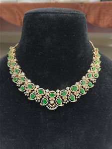 Brand new Emerald & Diamond Necklace Set
