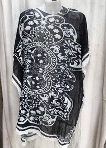 I. Stylish Black &amp; White Printed Dupatta
