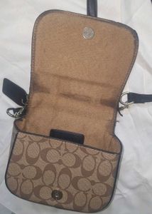 Coach slingbag / handbag With removable Sling