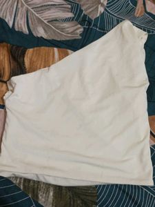 Chic One-Shoulder White Crop Top