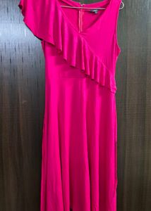 Chic Rani Pink Ruffled V-Neck Dress