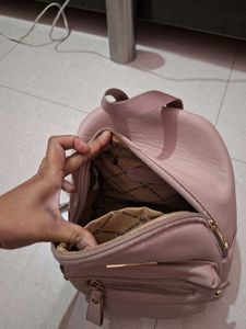 Bagpack /// No Bargaining