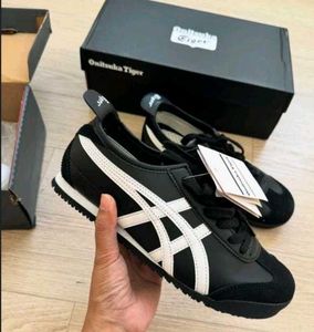 Onitsuka Tiger Mexico 66 Sneakers