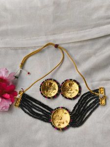 Statement Kundan Necklace &amp; Earring Set