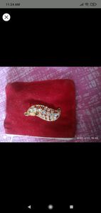 1 hair pin n 3 saree pins