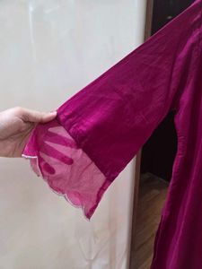 🎉Today only🎉Elegant Embroidered Magenta Kurta