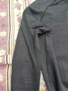 Long Sleeve Athletic Top For Gym