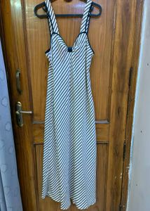 Stripped Slit Dress 🌚