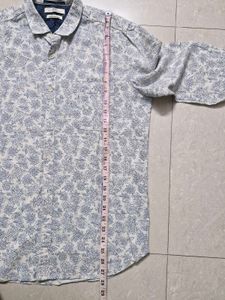 Men's Off White Printed Shirt(Size-M)