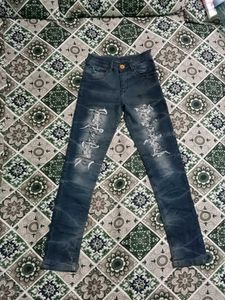 Stylish Ripped Jeans