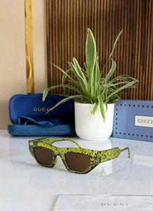 GUCCI RETRO CHIC CAT EYE SUNGLASSES*🔥
