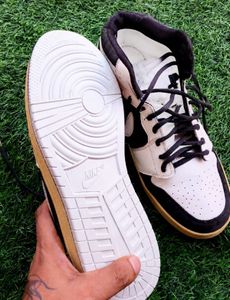 Nike Air Jordan 1 High Sneakers