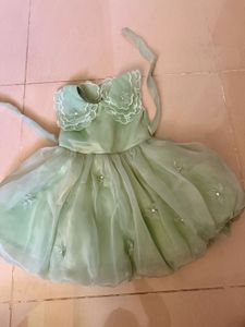 green frock