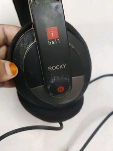 Wired Headphones &amp; Earbud Set