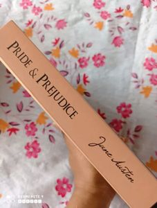 Pride and prejudice by Jane Austen + bookmark + freebie