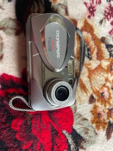 Olympus C-460 Zoom Vintage Digital Camera