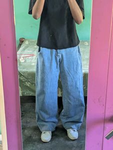 Light Wash Wide Leg Jeans with(adjustable waist)