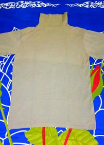 T-Shirt with Long Sleeves