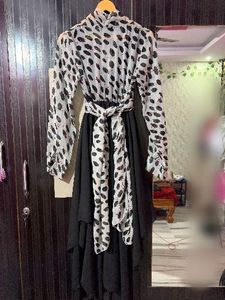 Chic Leopard Print Midi Dress (first pic is inspo)