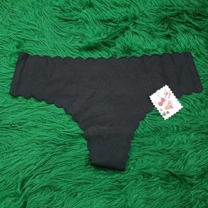 Comfortable🆕🎁 Scalloped Thong Panty