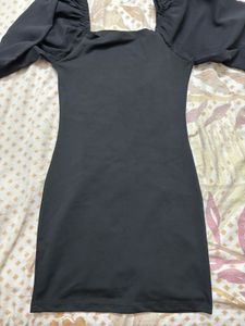 Chic Black Puff Sleeve Dress
