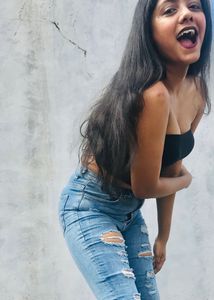 H&amp;M Skin Fitted Torn Jeans
