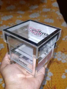Light Reflective Box