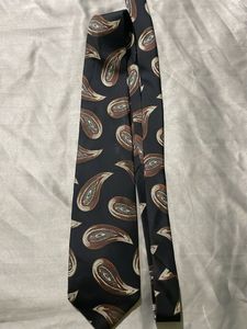 Classic Paisley Print Tie