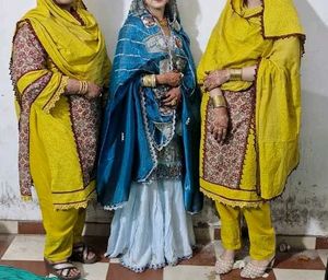 Pakistani Chikankari Suit 💛