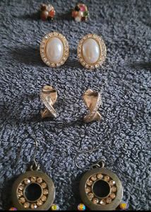 Assorted Earring Collection of 15 pieces with box