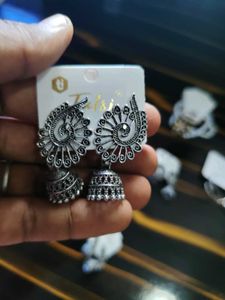 Assorted Women's Jewelry Set