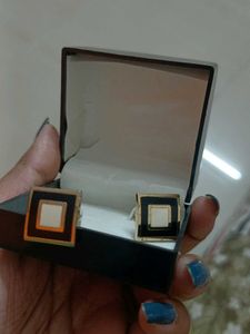 Cufflinks