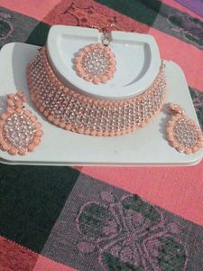 Stunning Peach & Crystal Choker Set