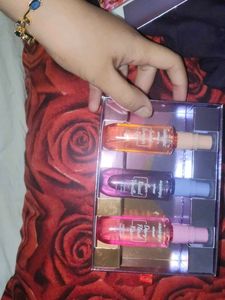 not used Aqualogica Perfume Body Mist Set