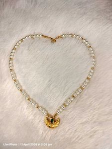 Elegant Pearl Necklace with Golden Pendant