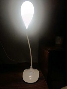 AMAZON BASICS Sleek LED Desk Lamp