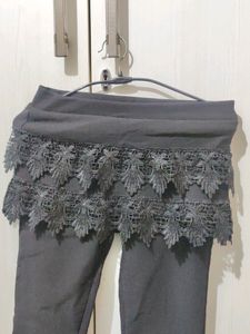 pant with frill