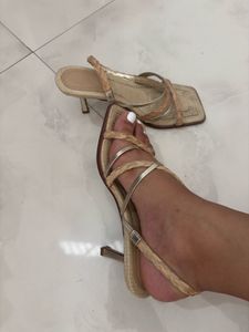 Stylish H&amp;M Strappy Wedge Sandals