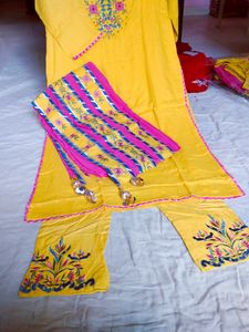 Stock Clearance Embroidered party wear yellow kurta set brand new