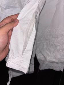 White Embroidered Chikankari stretchable Leggings