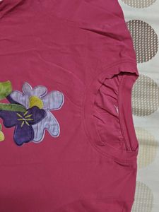 Daily wear Pink T-Shirt with Floral Applique