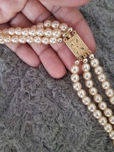 Elegant Multi-Strand Pearl Necklace