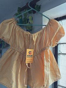 Cute Gingham Off-Shoulder Top