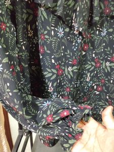 Floral Print Ruffle Neck Top